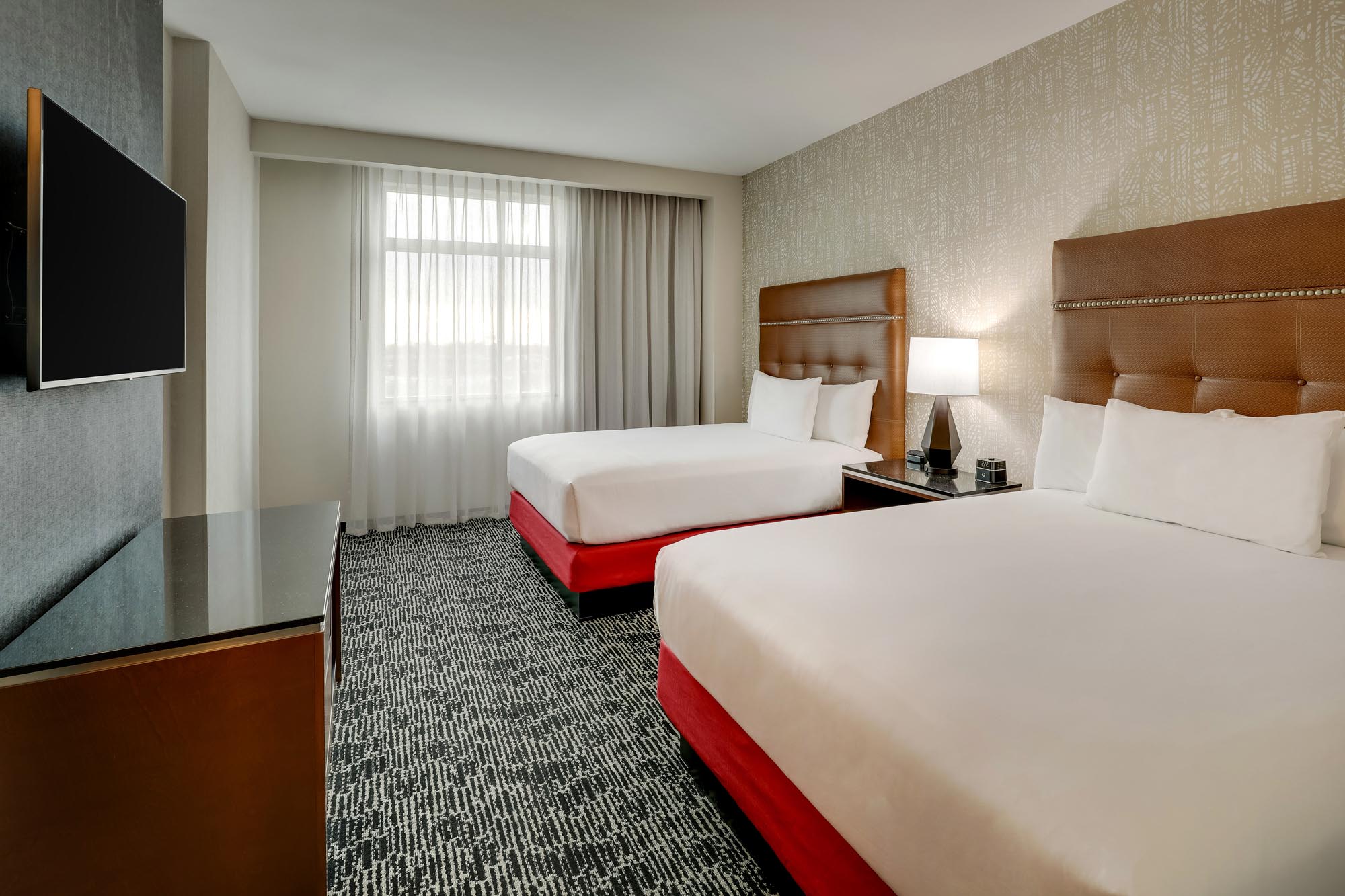 Drury Plaza Hotel Cincinnati Florence - 2 Queen Bed Suite