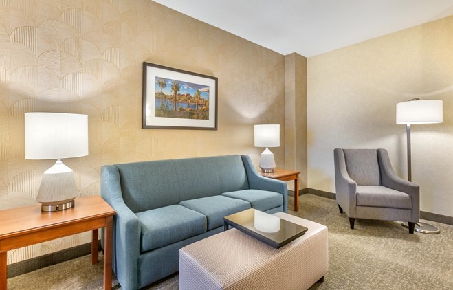 Drury Plaza Hotel Phoenix Tempe - 2 Queen Bed Suite