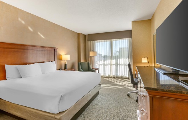 Drury Plaza Hotel Phoenix Tempe - King Room Deluxe