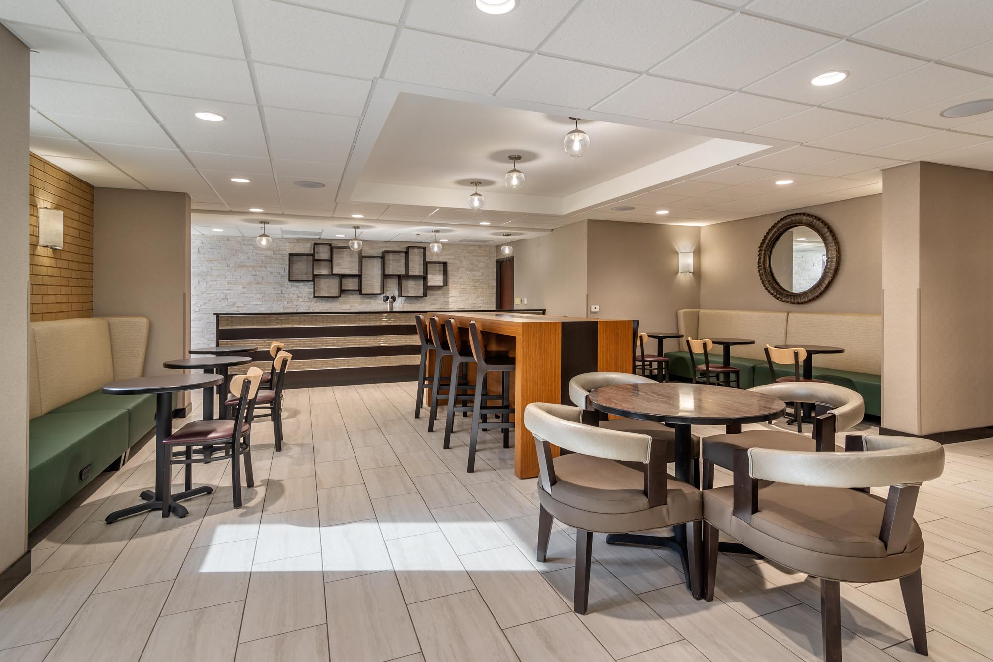 Drury Inn & Suites Atlanta Airport - Dining