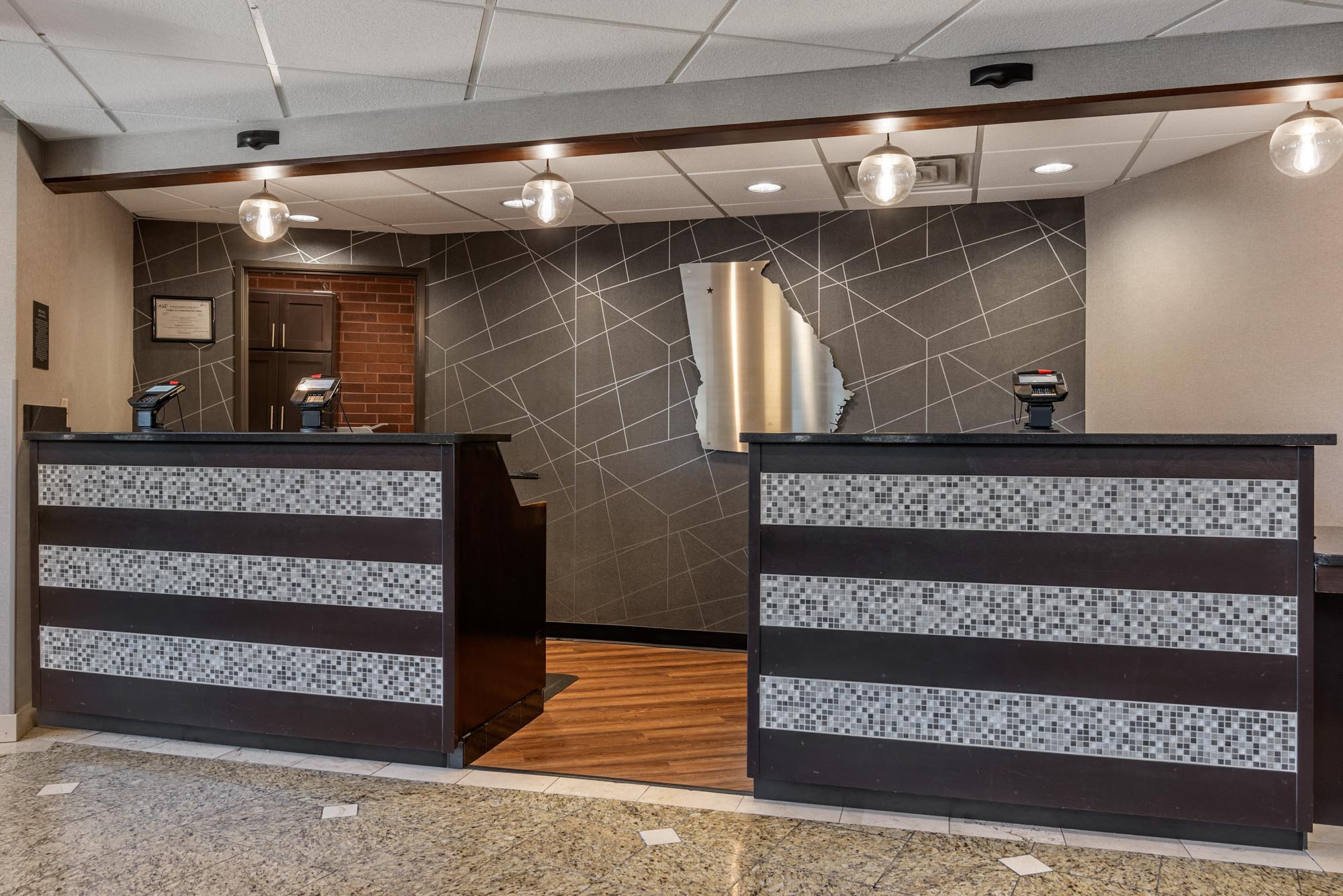Drury Inn & Suites Atlanta Airport - Front Desk