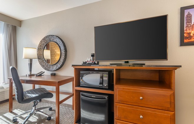 Drury Inn & Suites Atlanta Airport - Queen Room Deluxe