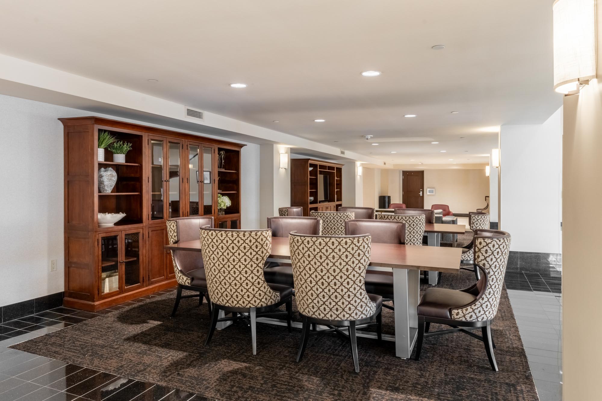 Drury Plaza Hotel Broadview Wichita - Lobby