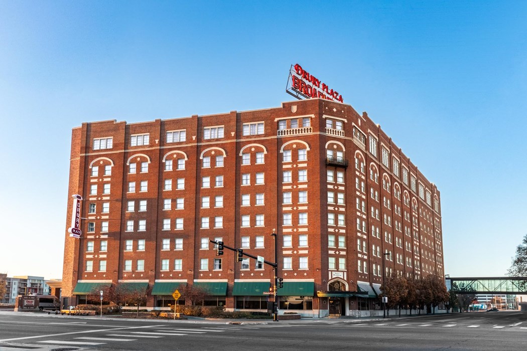 Drury Plaza Hotel Broadview