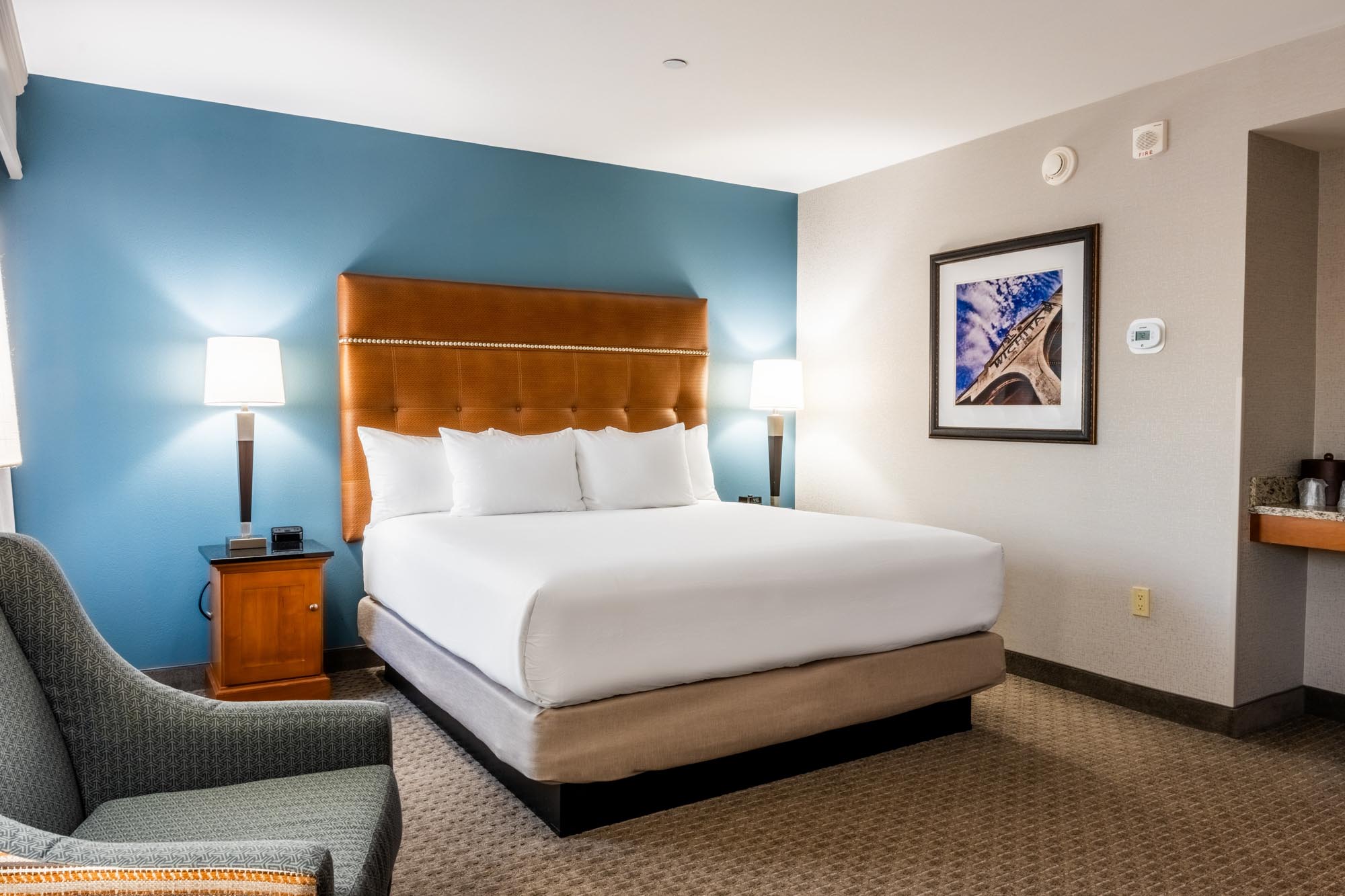 Drury Plaza Hotel Broadview Wichita - King Room Deluxe