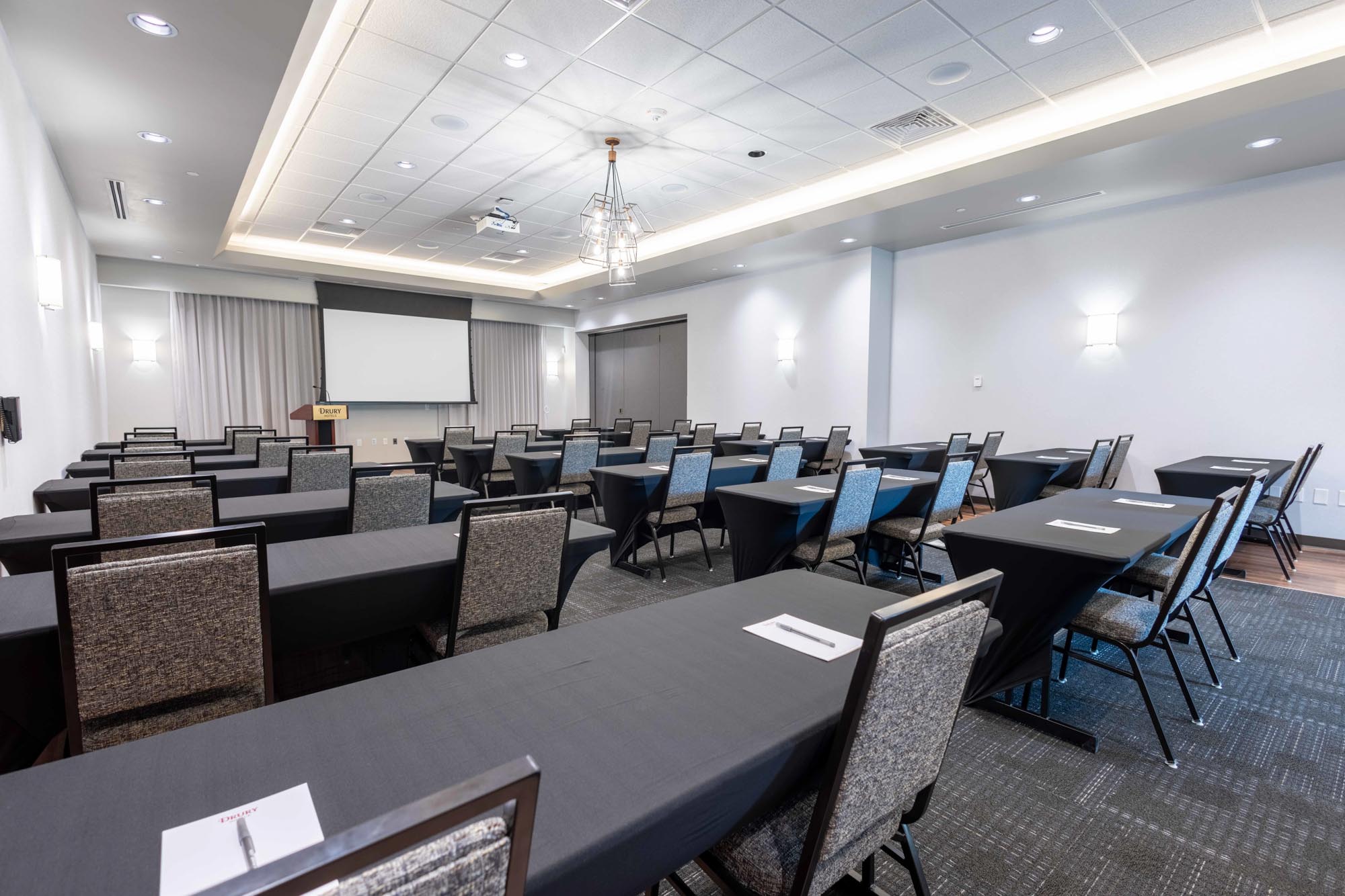 Drury Plaza Hotel Cincinnati Florence - Meeting Room