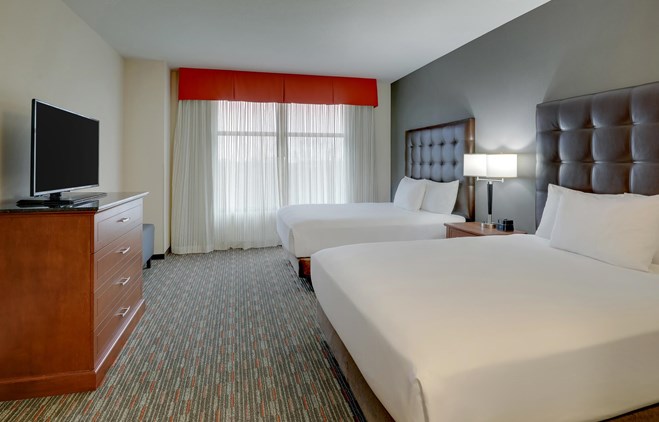 Drury Inn & Suites Charlotte Arrowood - 2 Queen Bed Suite