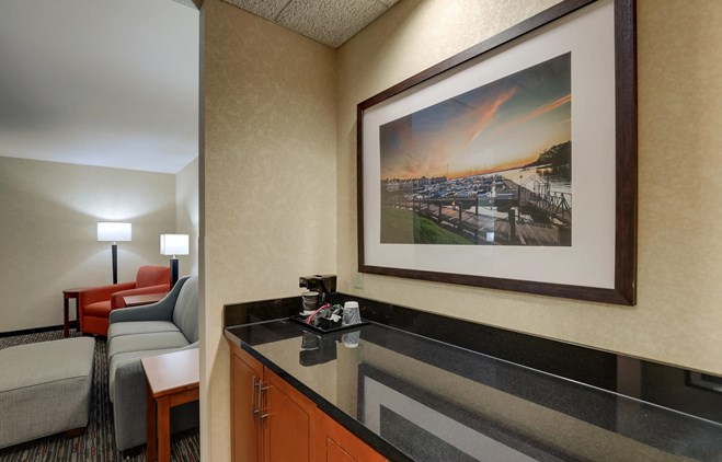 Drury Inn & Suites Charlotte Arrowood - King Suite