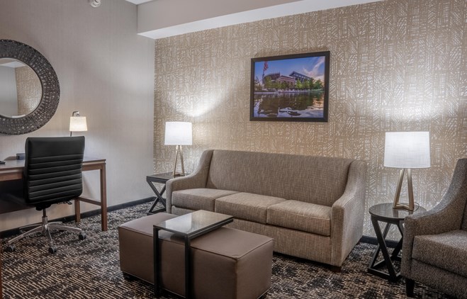Drury Plaza Hotel College Station - Double Queen Suite