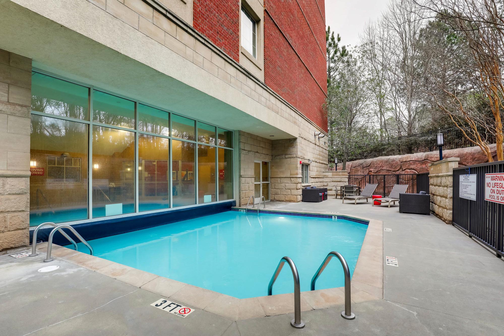 Drury Inn & Suites Charlotte Northlake - Pool
