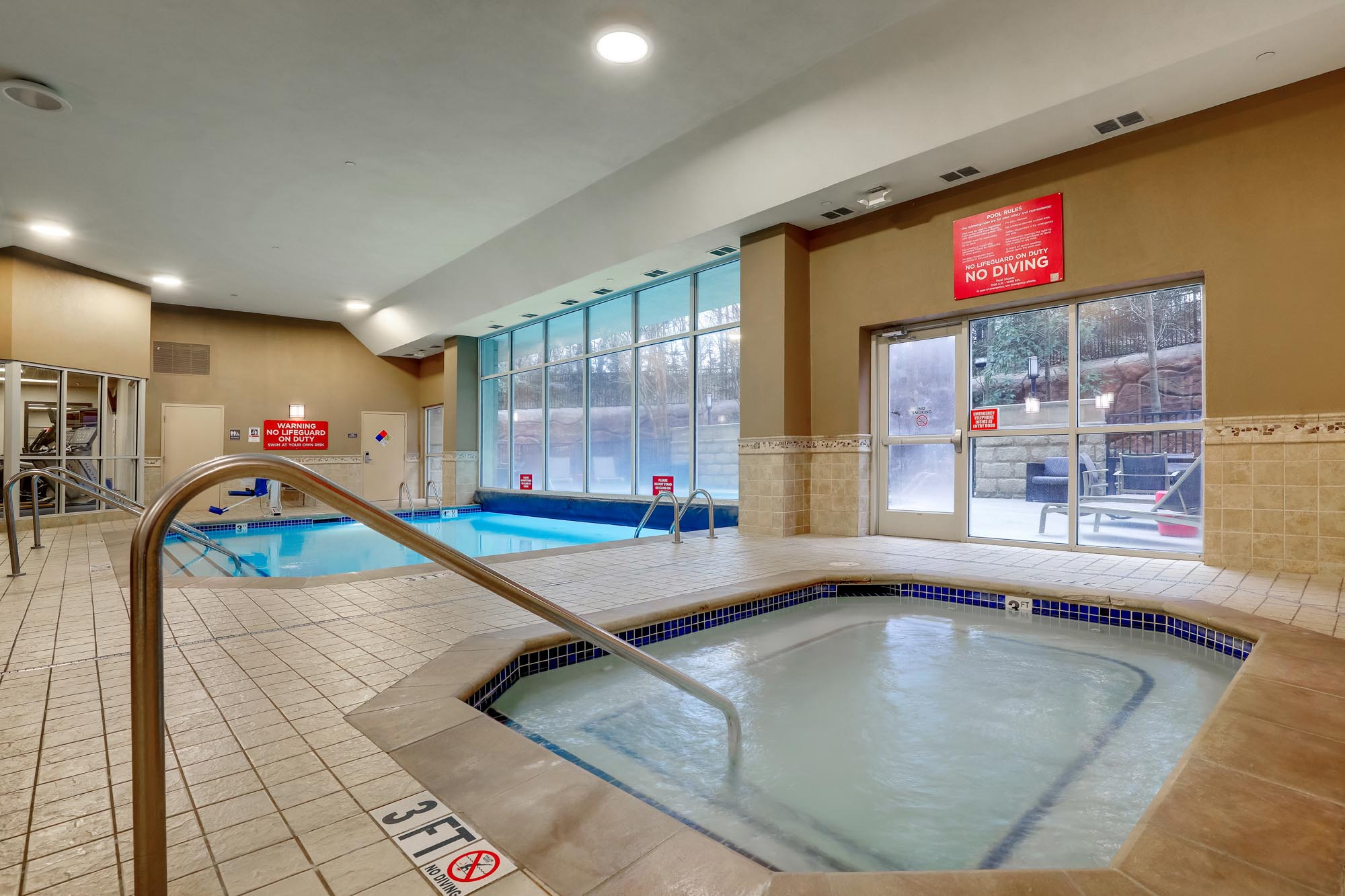 Drury Inn & Suites Charlotte Northlake - Pool