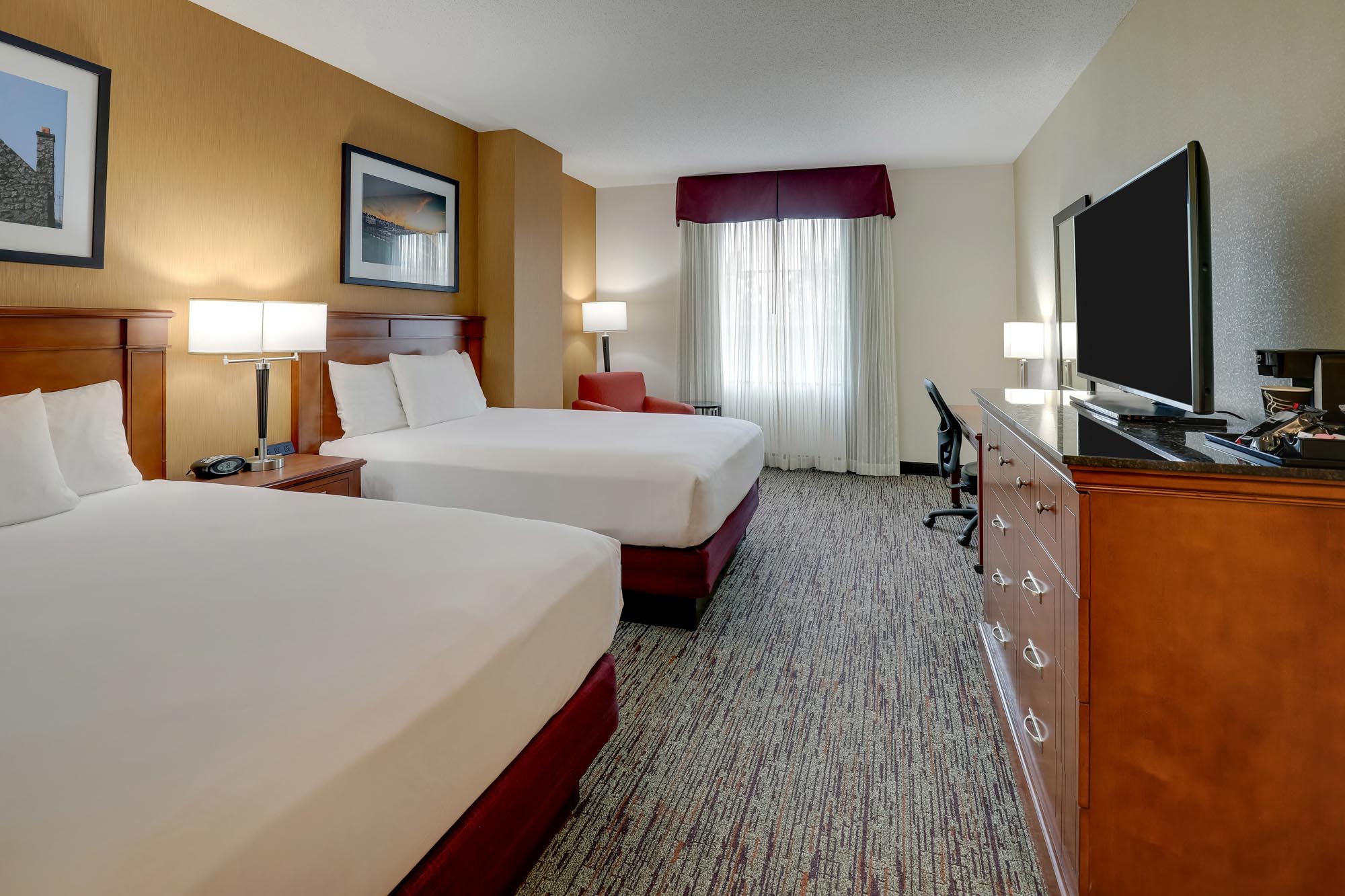 Drury Inn & Suites Charlotte Northlake - Queen Room Deluxe
