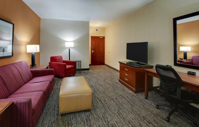 Drury Inn & Suites Charlotte Northlake - King Suite
