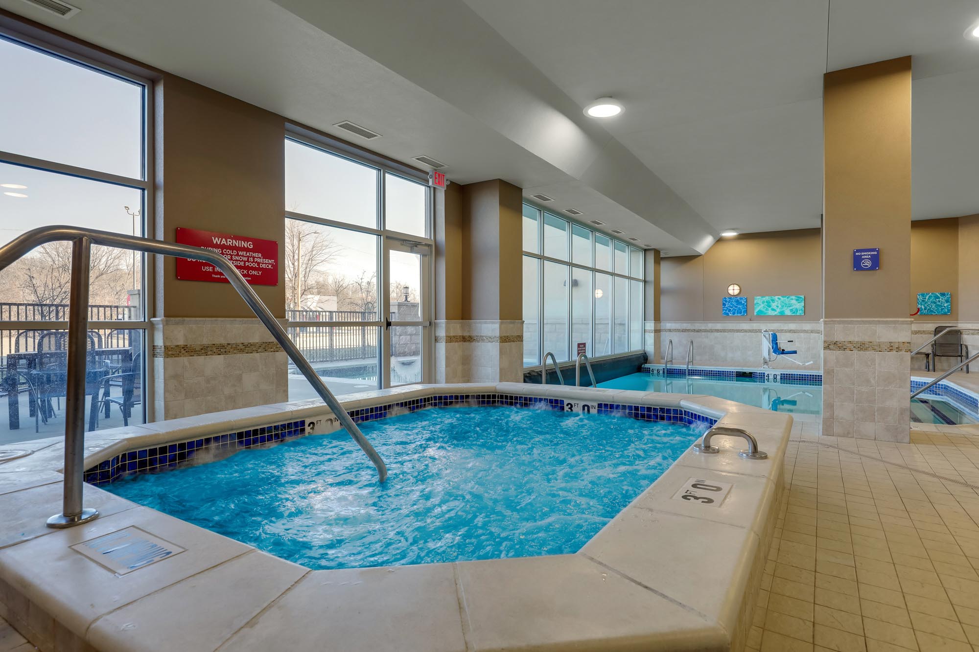 Drury Plaza Hotel Mt. Vernon - Pool