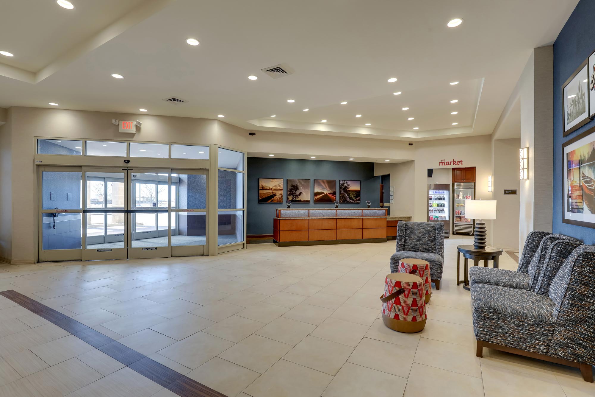 Drury Plaza Hotel Mt. Vernon - Lobby