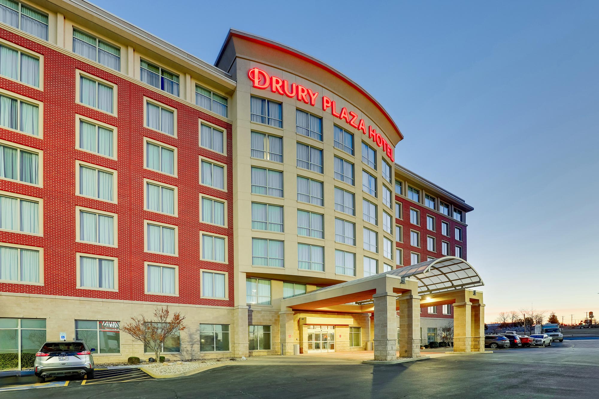 Drury Plaza Hotel Mt. Vernon - Exterior