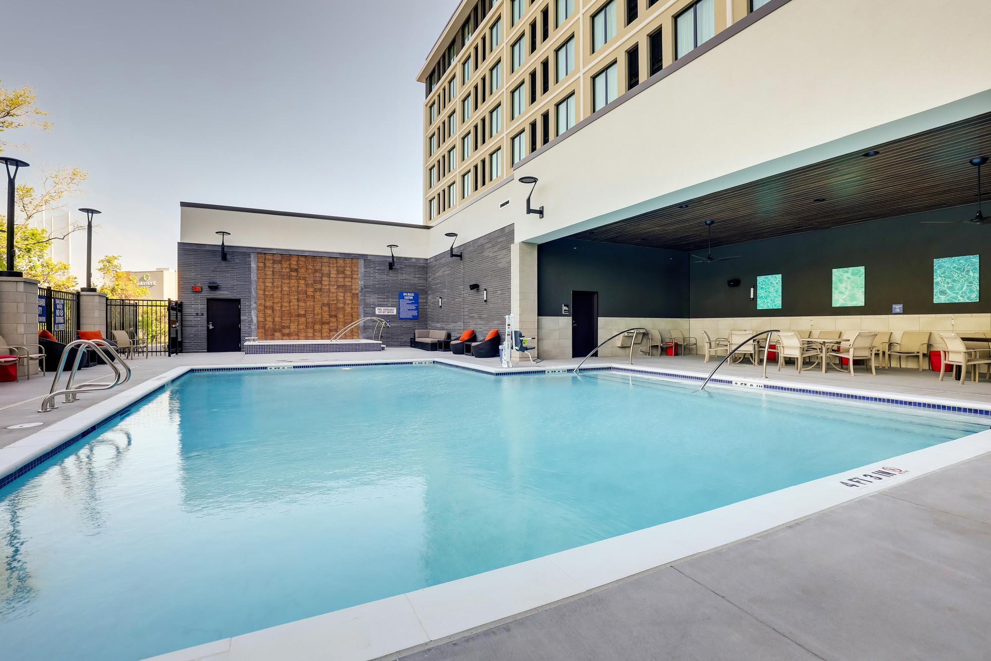 Drury Plaza Hotel North Charleston - Pool Area
