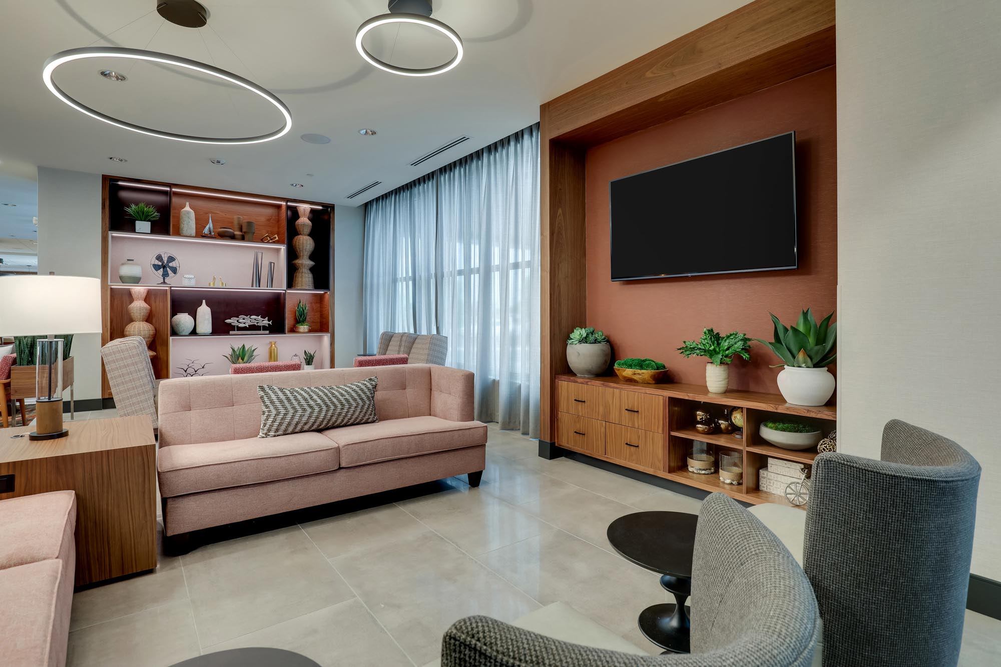 Drury Plaza Hotel North Charleston - Lobby