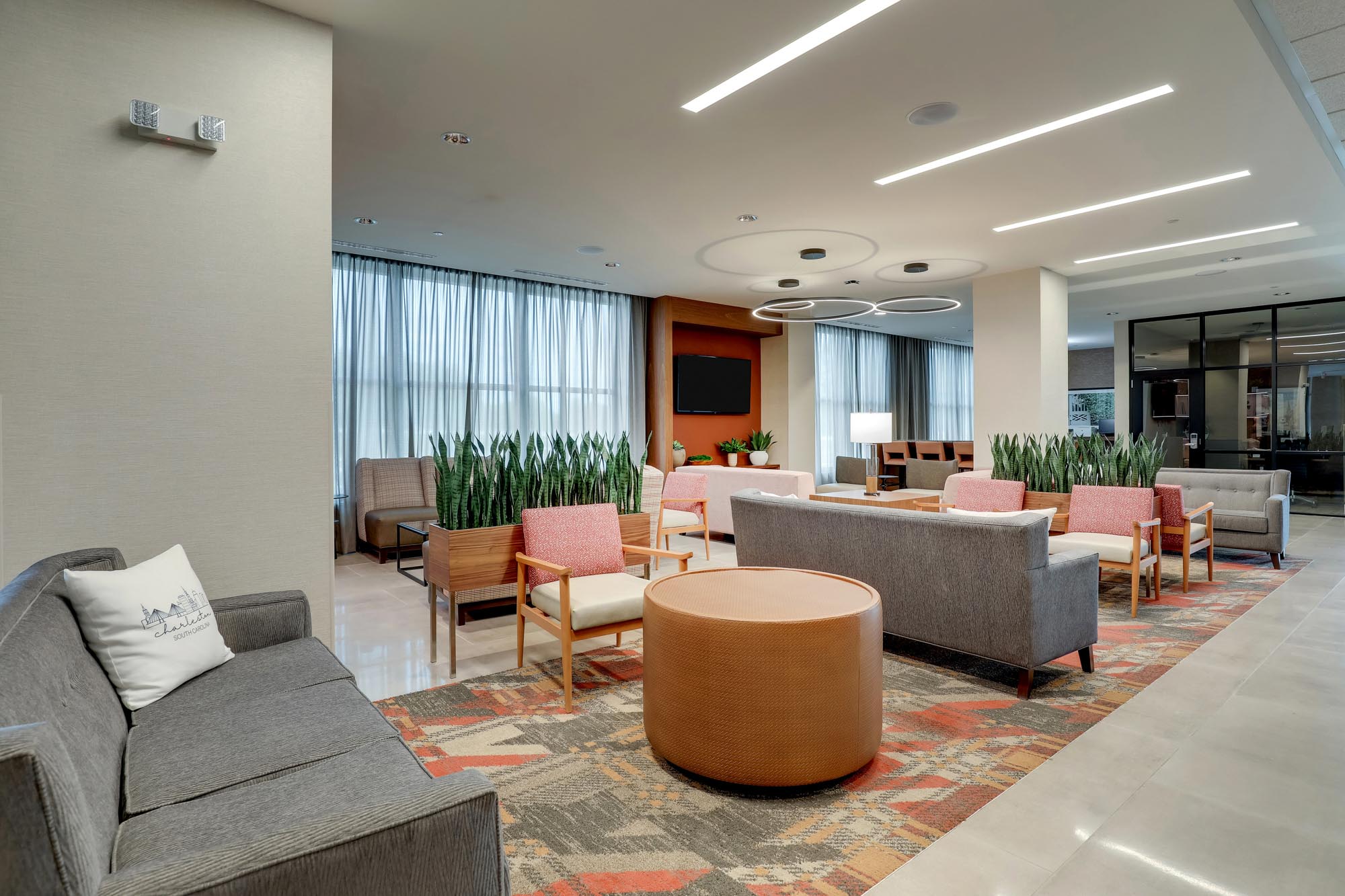 Drury Plaza Hotel North Charleston - Lobby