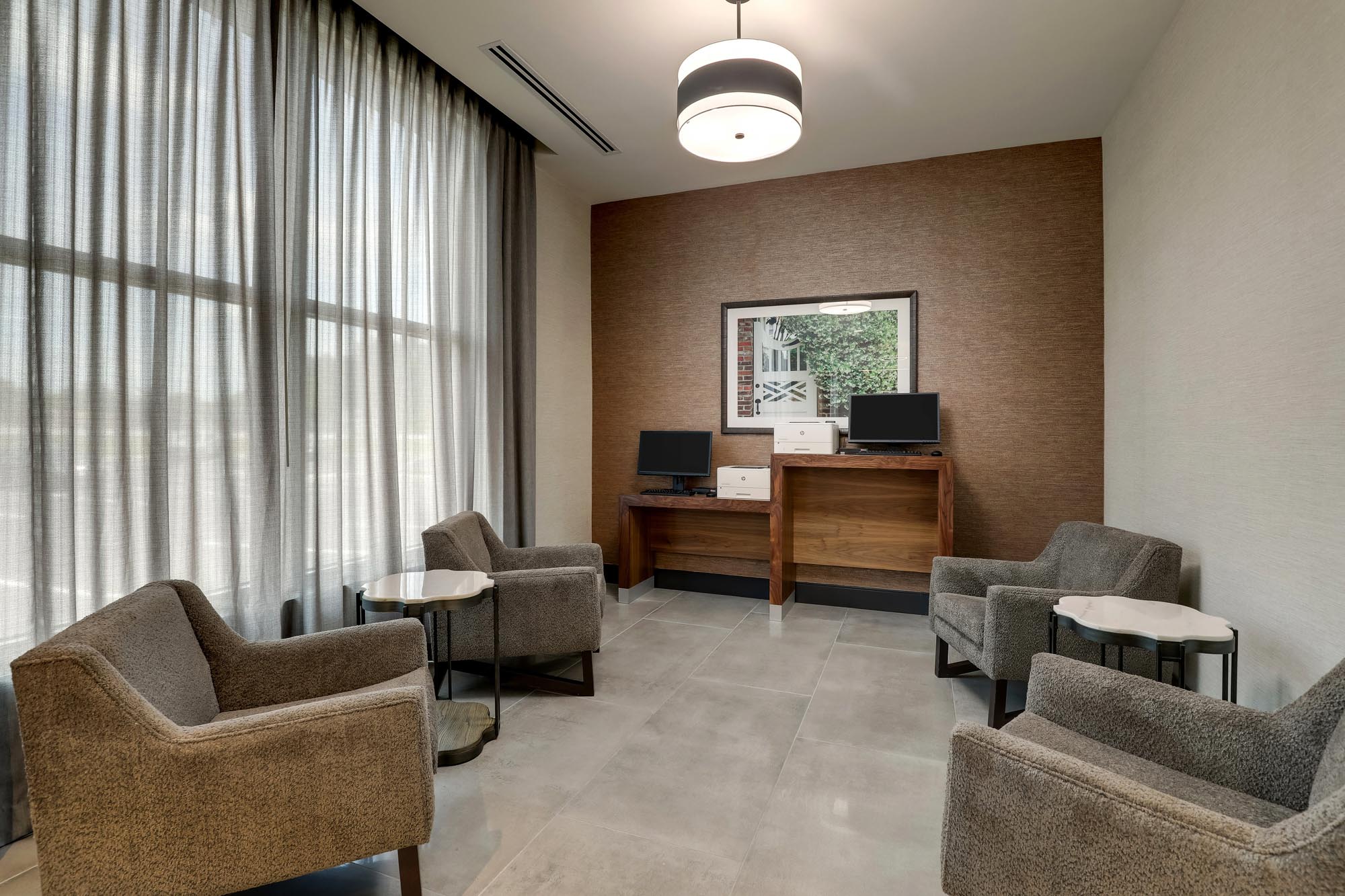 Drury Plaza Hotel North Charleston - Business Center