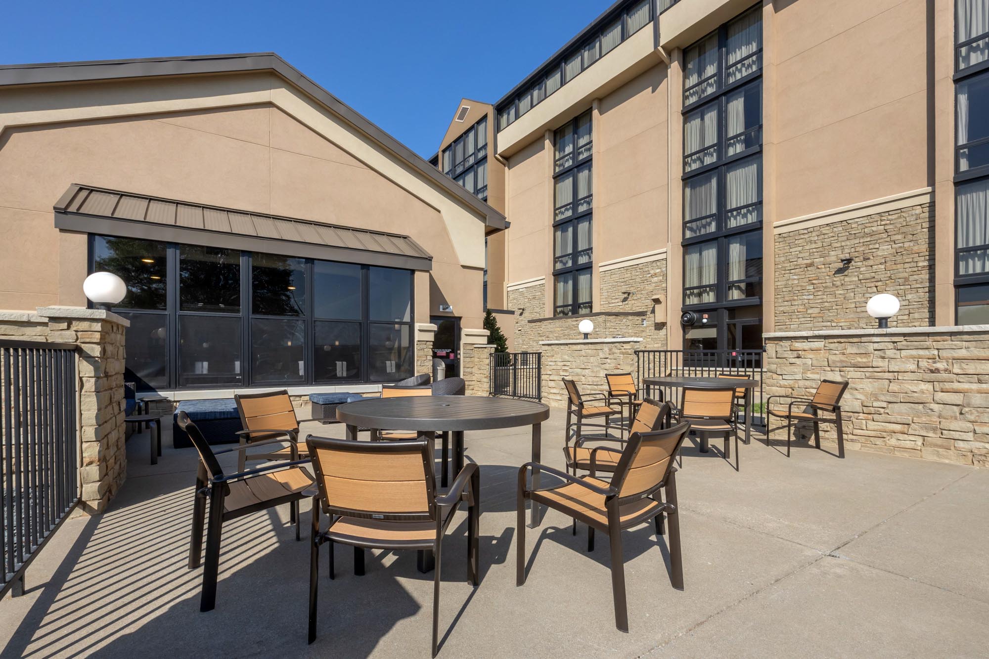 Drury Inn & Suites Paducah - Patio