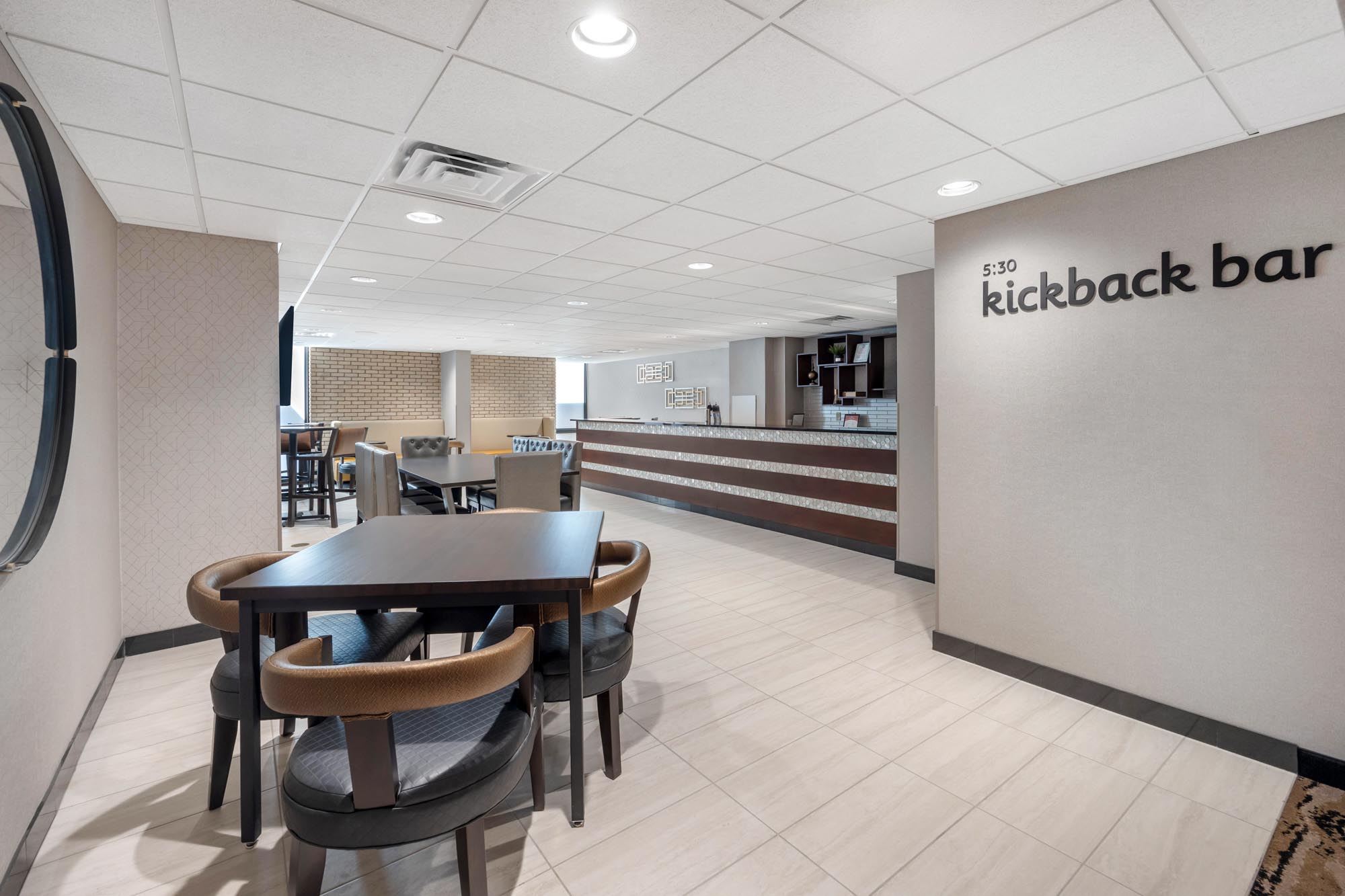 Drury Inn & Suites Paducah - Dining Area