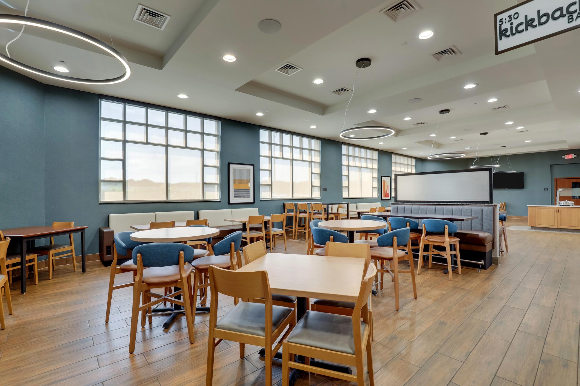 Drury Inn & Suites Montgomery - Dining Area