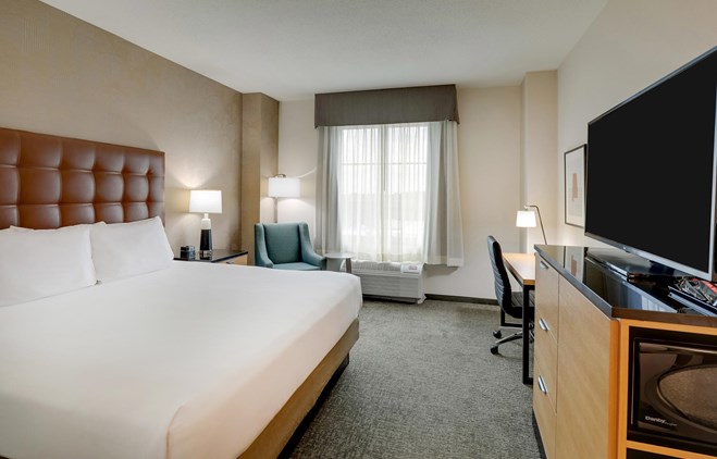 Drury Inn & Suites Montgomery - King Room Deluxe