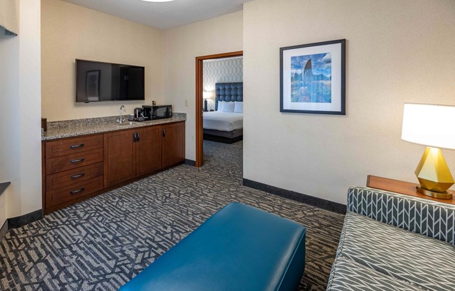 Drury Plaza Hotel St. Louis Chesterfield - Two-room Suite