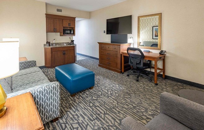 Drury Plaza Hotel St. Louis Chesterfield - Two-room Suite