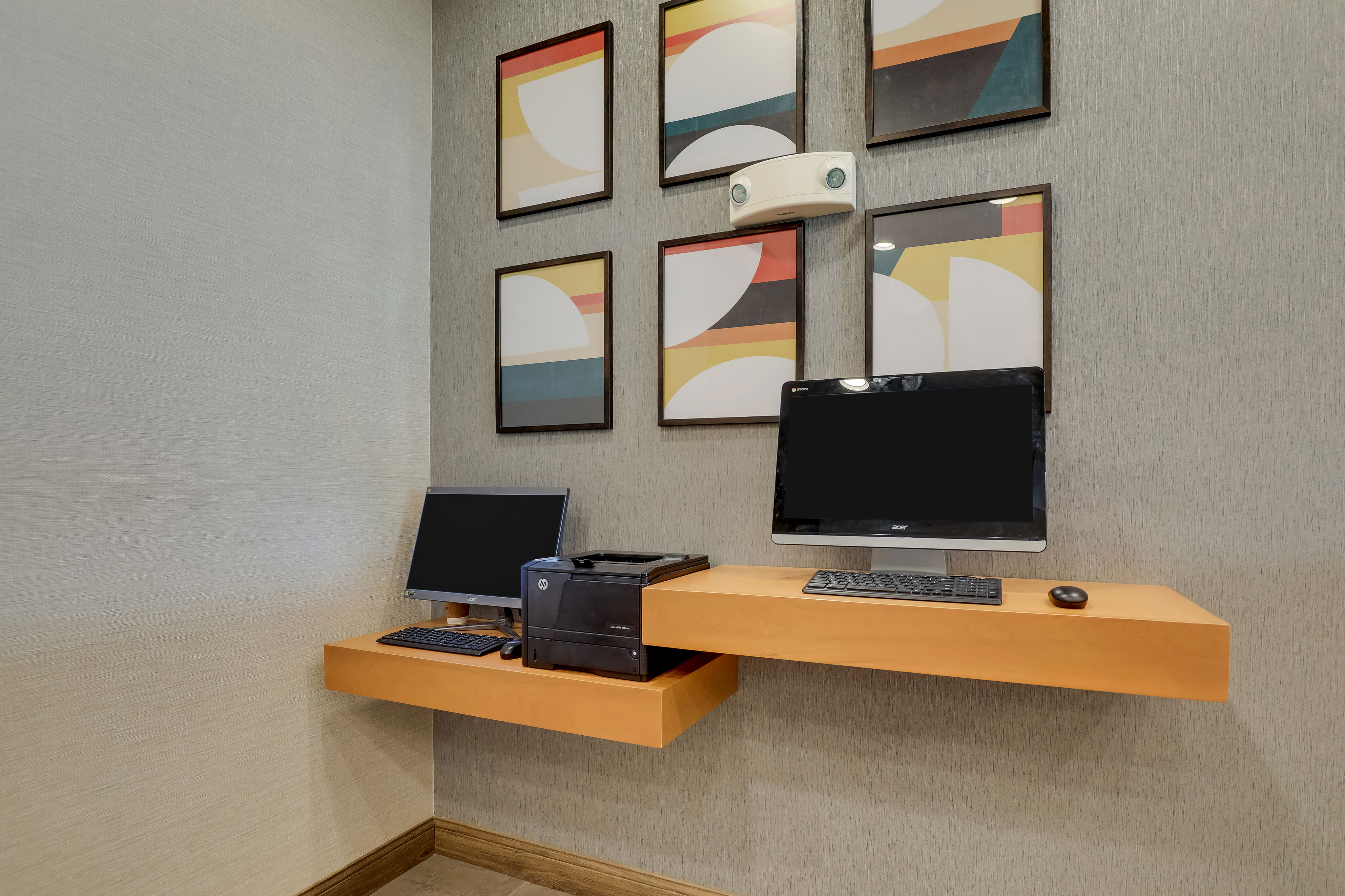 Drury Inn & Suites Dayton North - Business Center