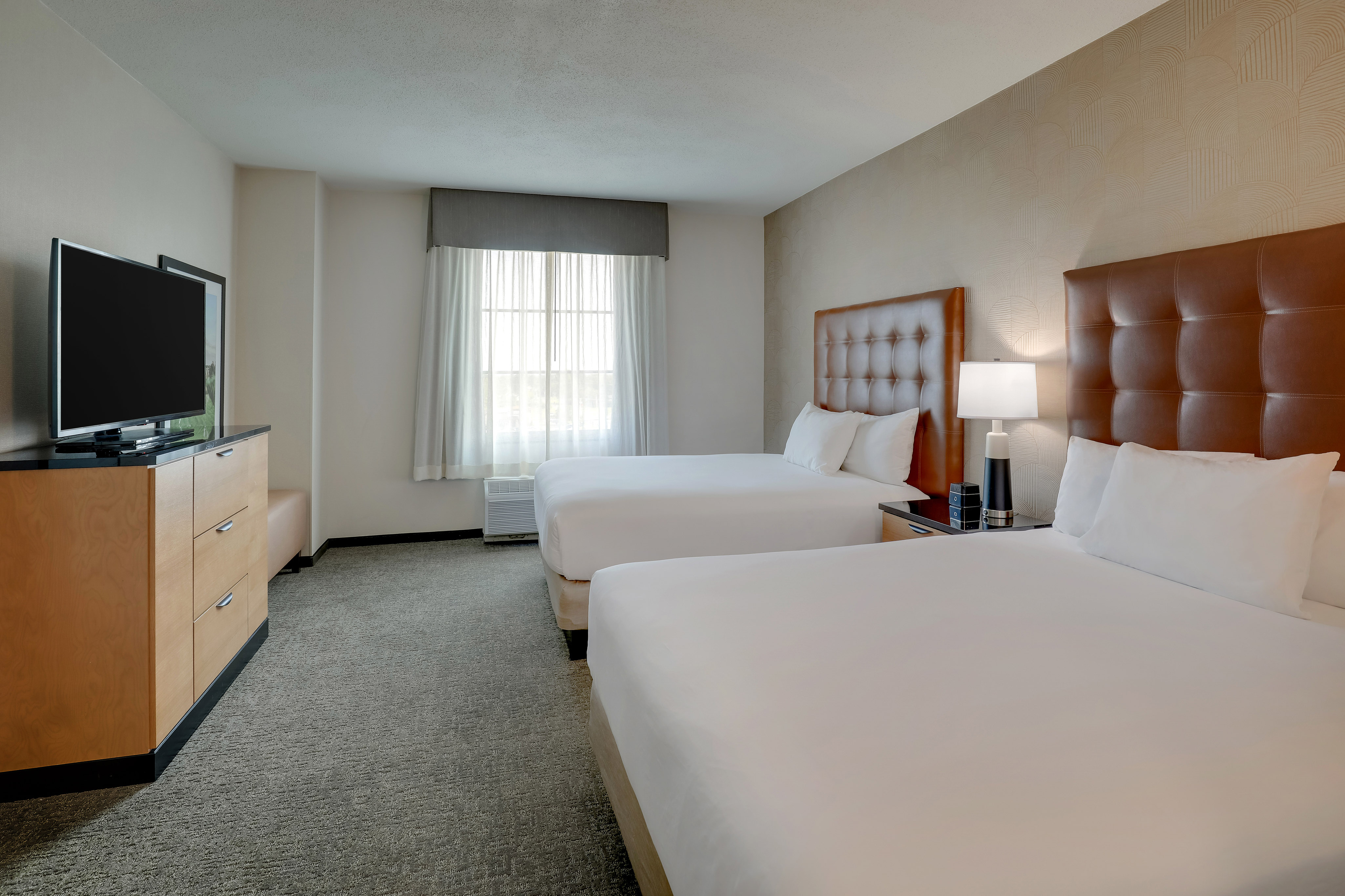 Drury Inn & Suites Dayton North - 2 Queen Bed Suite