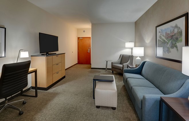 Drury Inn & Suites Dayton North - King Suite