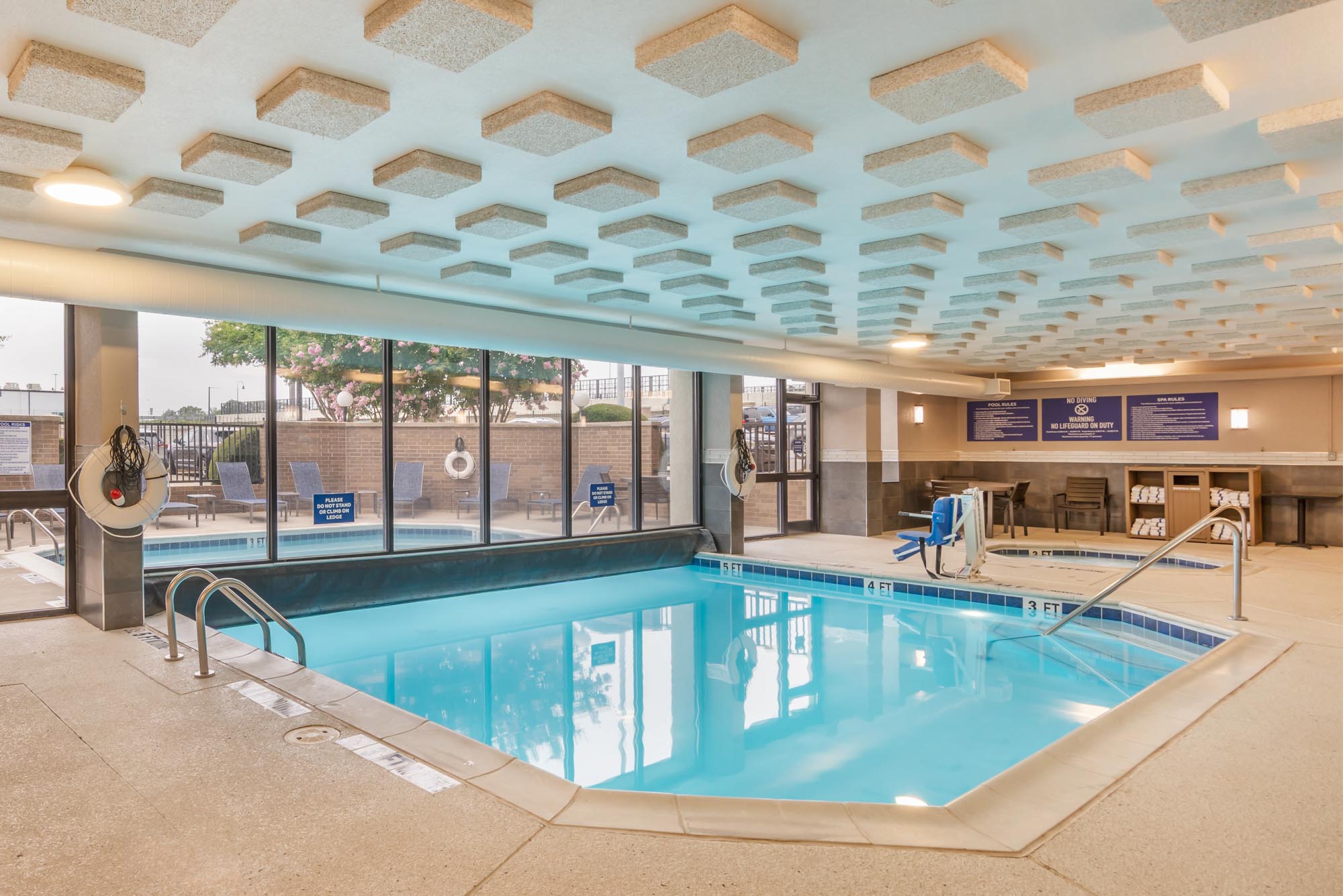 Drury Inn & Suites Atlanta Morrow - Pool