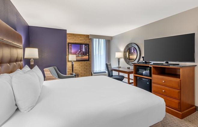 Drury Inn & Suites Atlanta Morrow - King Room