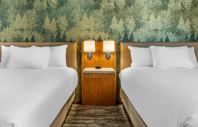 Drury Plaza Hotel Pigeon Forge - 2 Queen Beds Deluxe