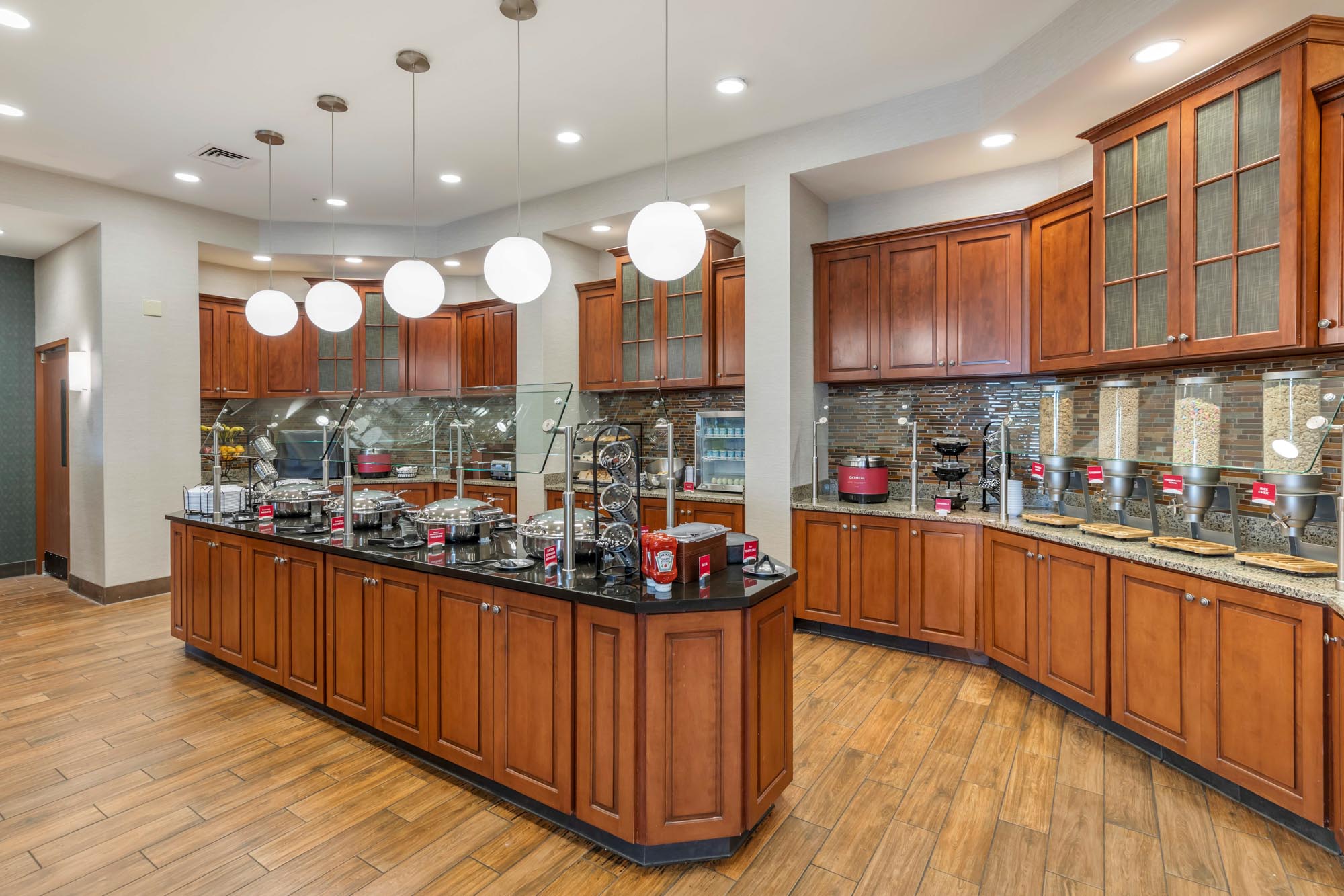 Drury Plaza Hotel Denver Central Park - Dining