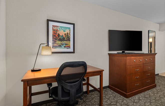 Drury Plaza Hotel St. Louis Creve Coeur - 2 Queen Beds Deluxe
