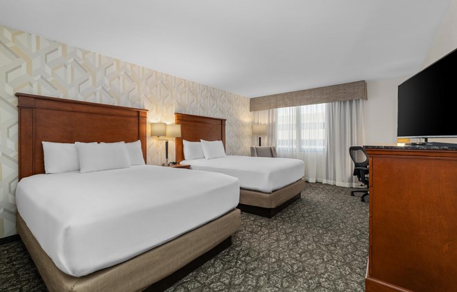 Drury Plaza Hotel St. Louis Creve Coeur - 2 Queen Beds Deluxe