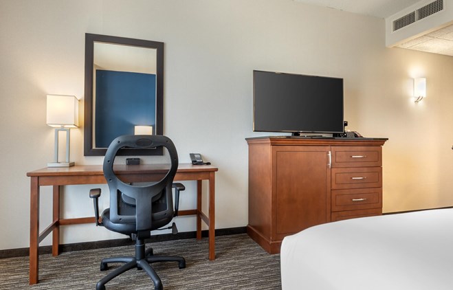 Drury Plaza Hotel Columbia - King Bed Deluxe