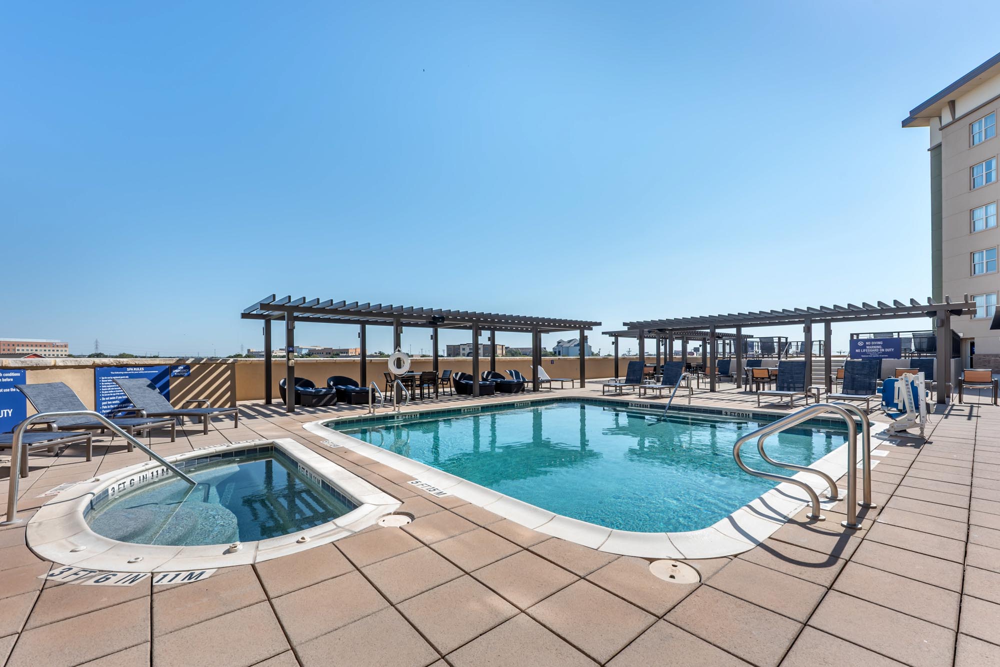 Drury Plaza Hotel San Antonio North Stone Oak - Pool