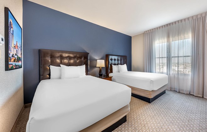 Drury Plaza Hotel San Antonio North Stone Oak - 2 Queen Bed Suite