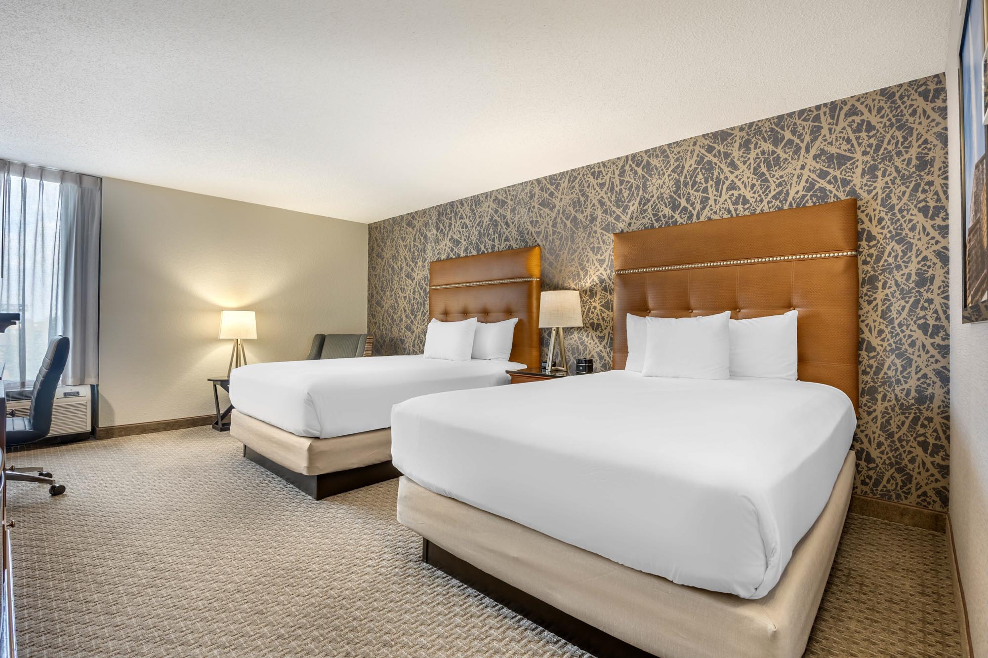 Drury Inn & Suites Springfield, MO - 2 Queen Bed Guestroom