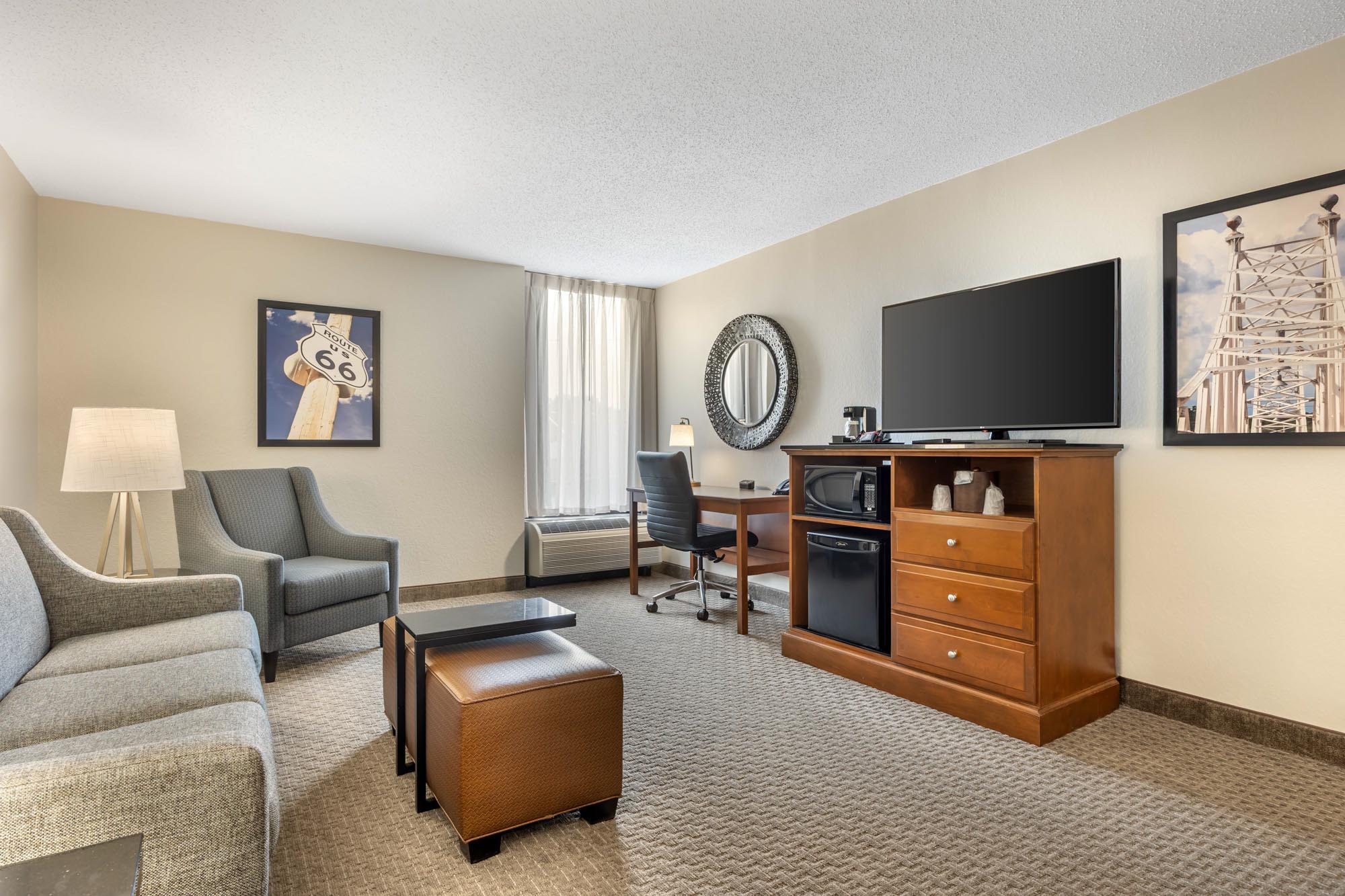 Drury Inn & Suites Springfield, MO - King Suite