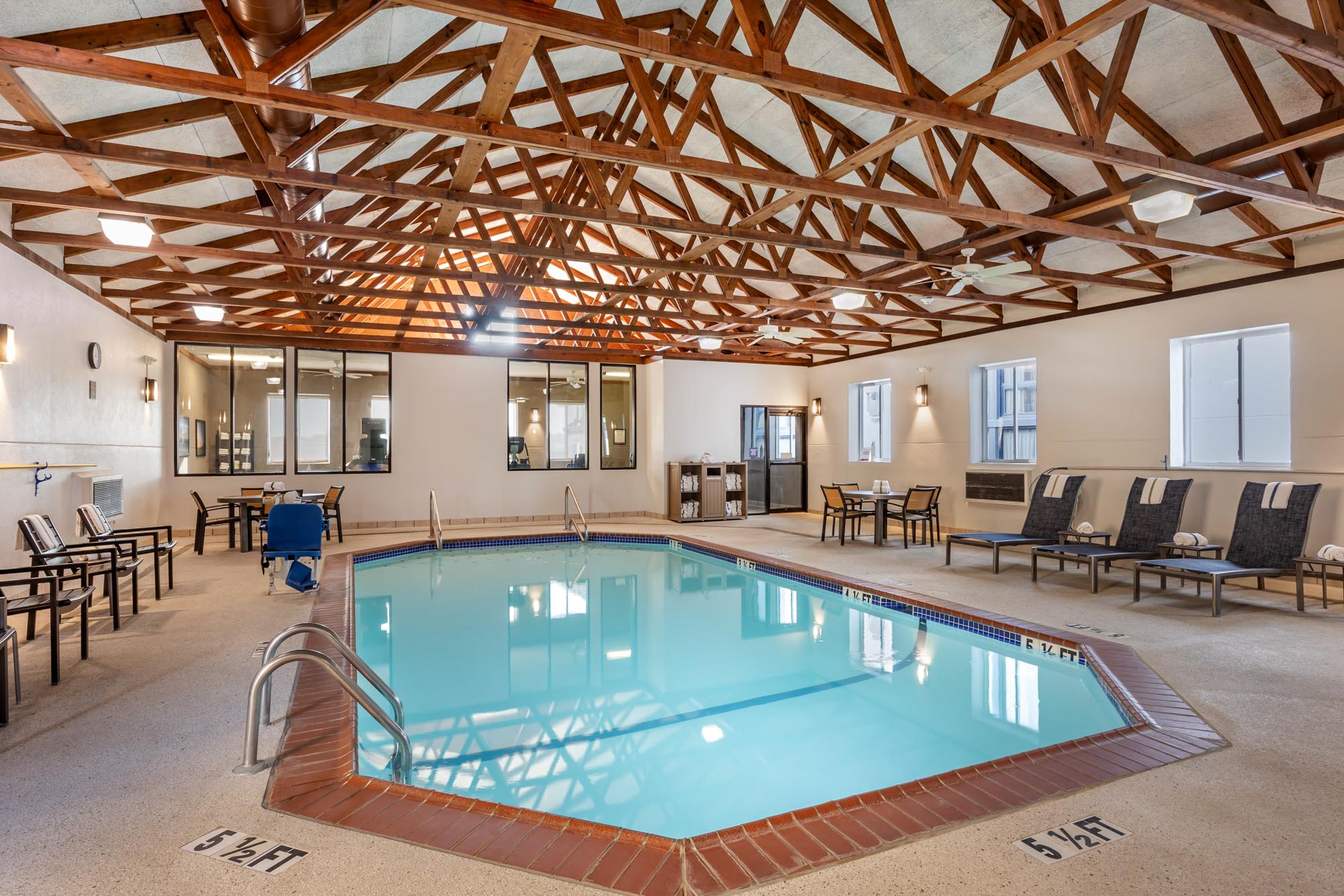 Drury Inn & Suites Jackson Missouri - Pool