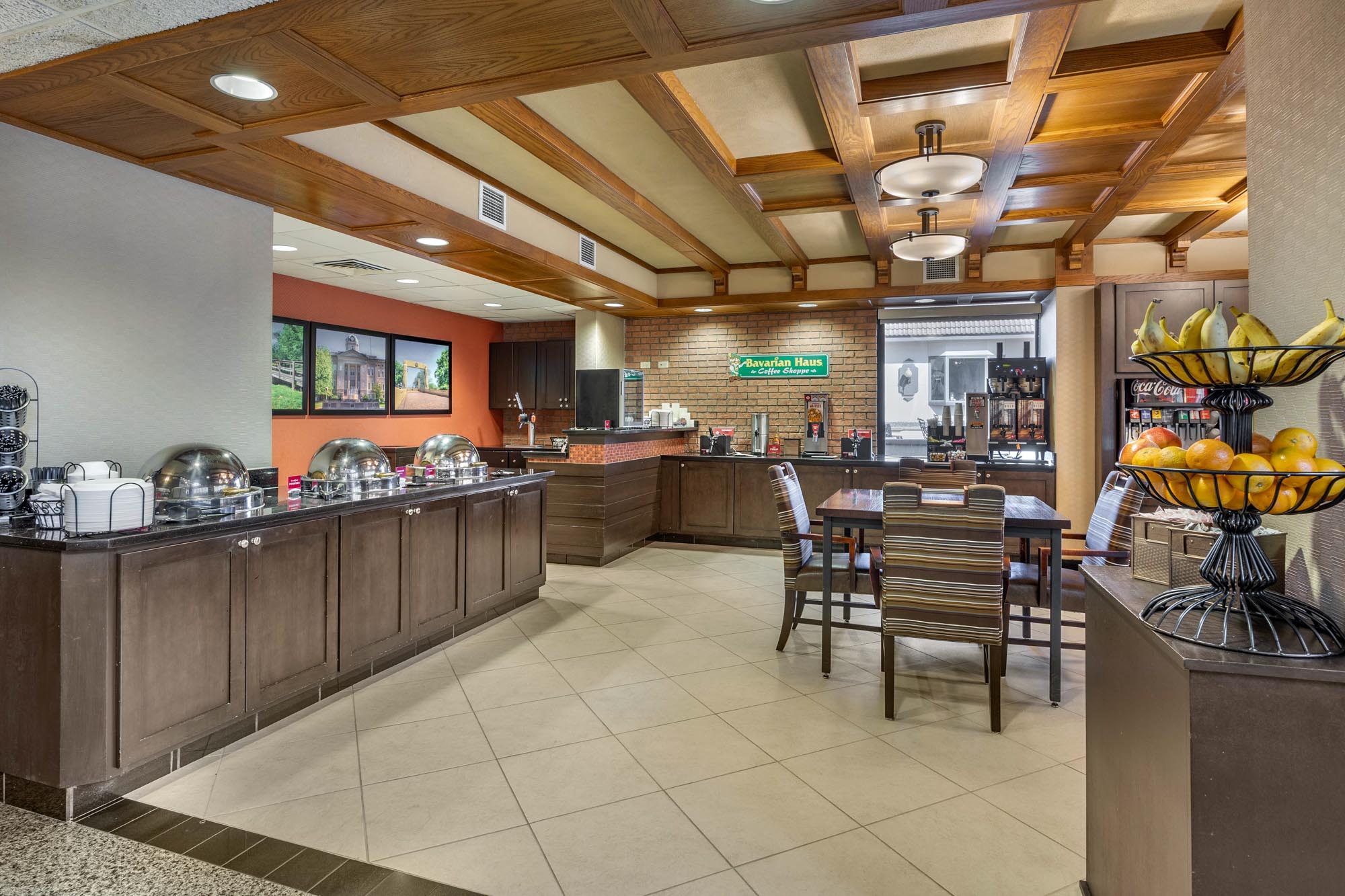 Drury Inn & Suites Jackson Missouri - Dining Area