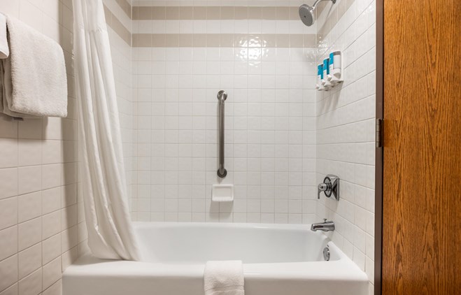 Drury Inn & Suites Jackson Missouri - Bathroom
