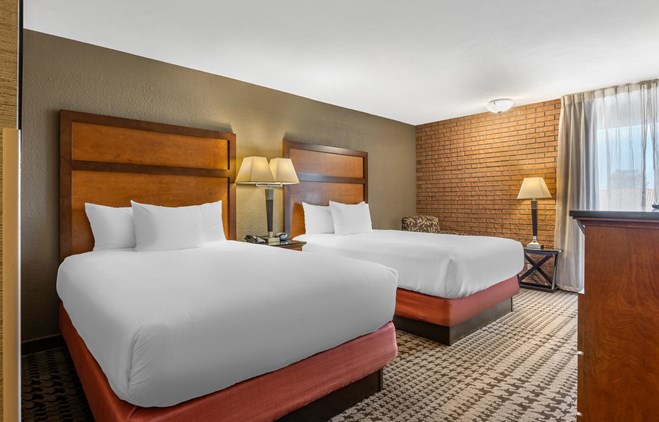 Drury Inn & Suites Jackson Missouri - 2 Queen Beds Deluxe