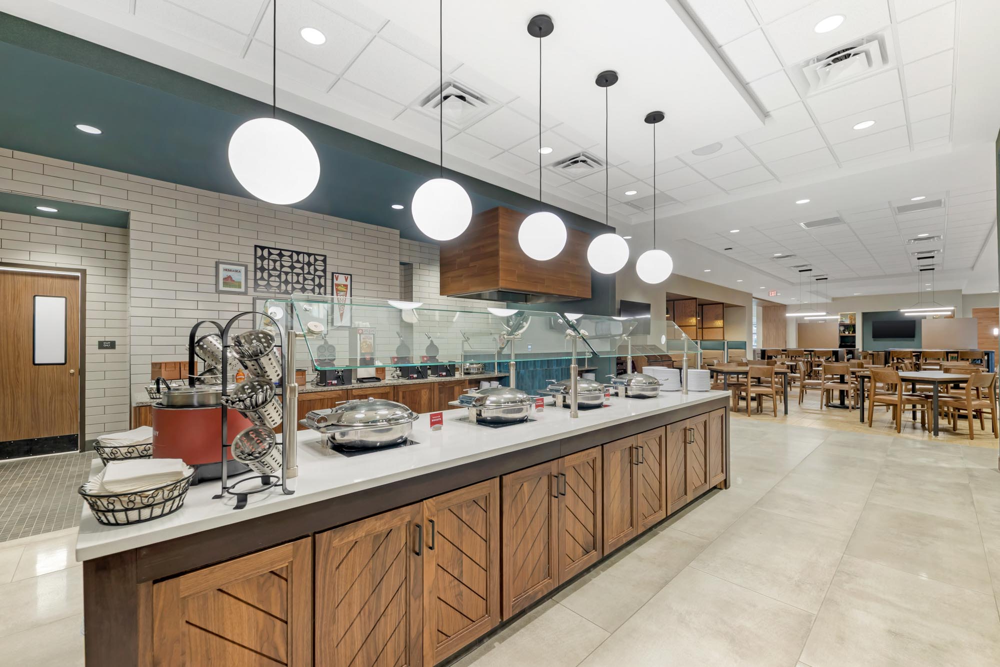 Drury Plaza Hotel Lincoln Downtown - Dining