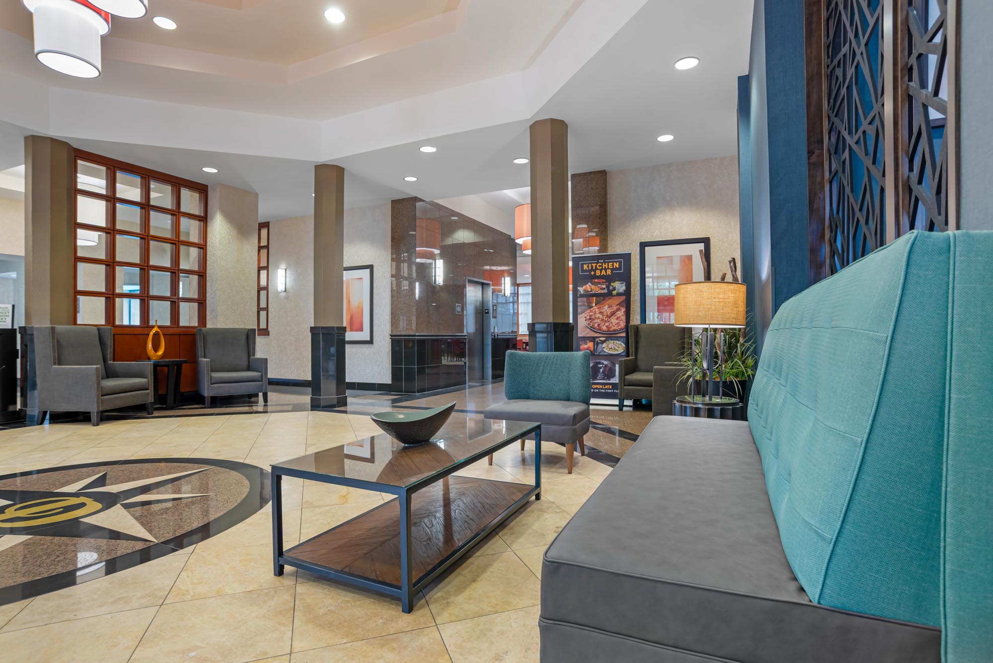 Drury Inn & Suites Baton Rouge - Lobby